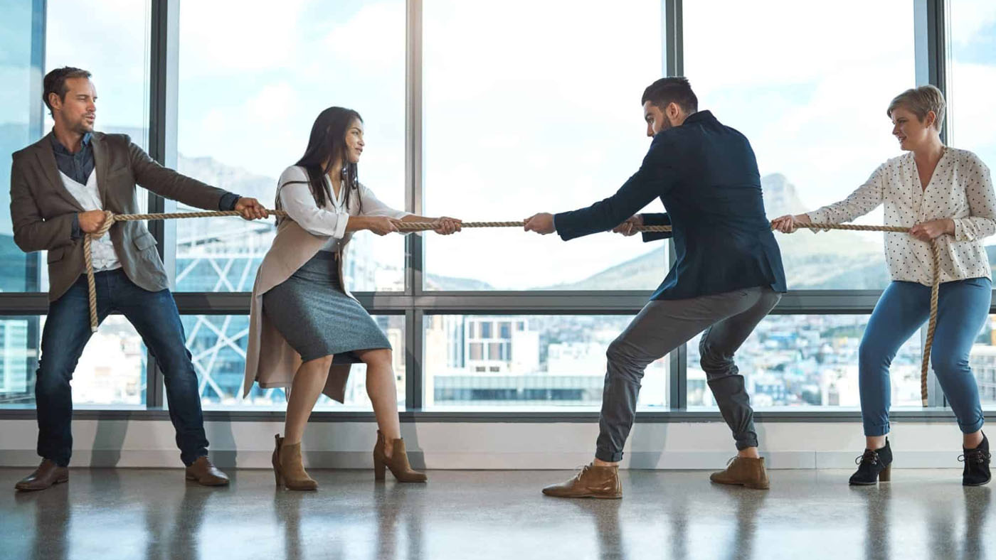  Custom Software vs SaaS: Which Is Better for Your Business?